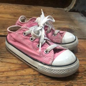 Pink converse
